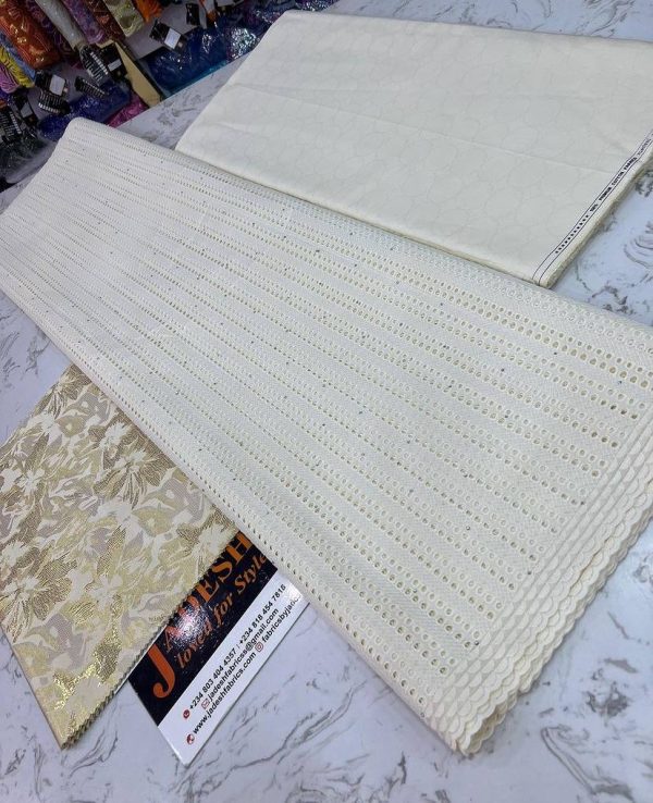 Dotted Dry Lace Cream